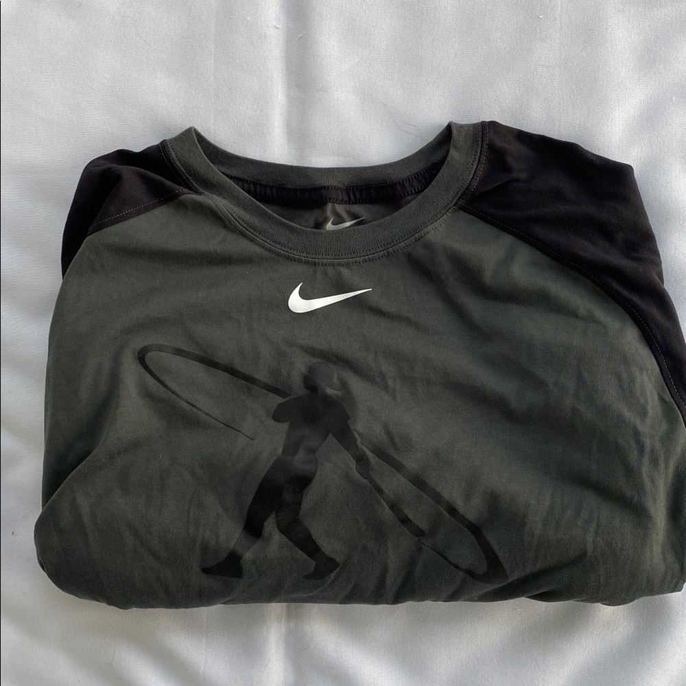 Dry Fit Nike Tee-Shirt Size L